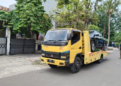 mobil towing 24 jam